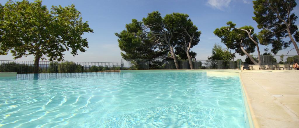 Madame Vacances Residence Provence Country Club Saumane-de-Vaucluse ภายนอก รูปภาพ